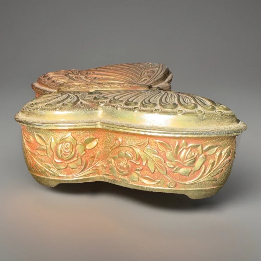 VTG Brass Butterfly Trinket Box Hinged Wings Red Velvet Lining & Accents Floral‎